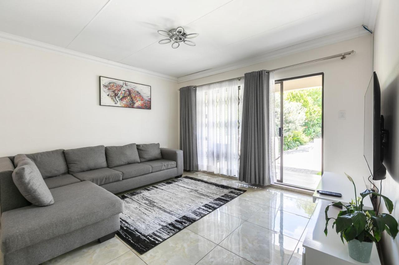Signature Lodge Kempton Park Eksteriør billede