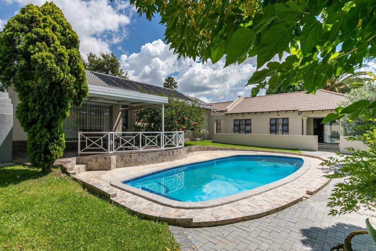 Signature Lodge Kempton Park Eksteriør billede
