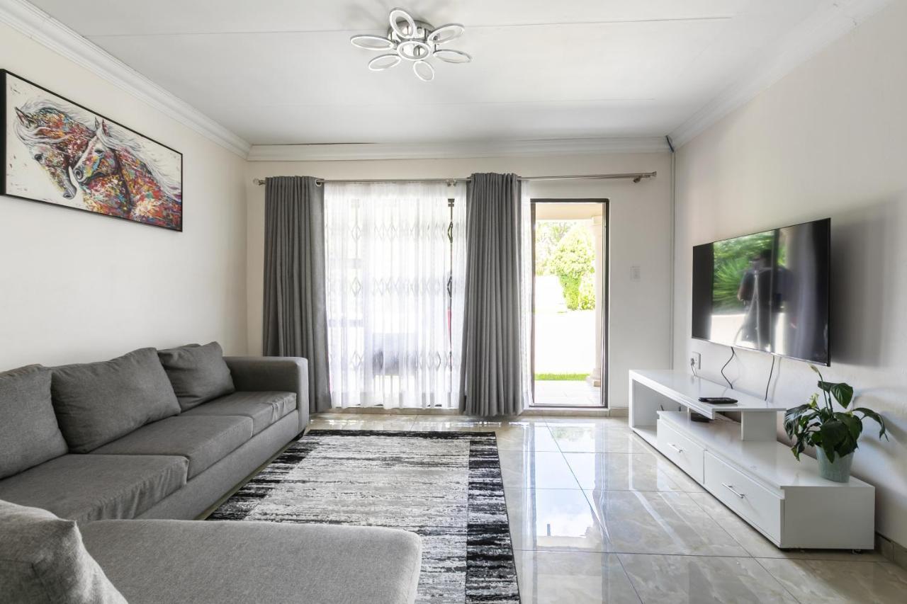 Signature Lodge Kempton Park Eksteriør billede