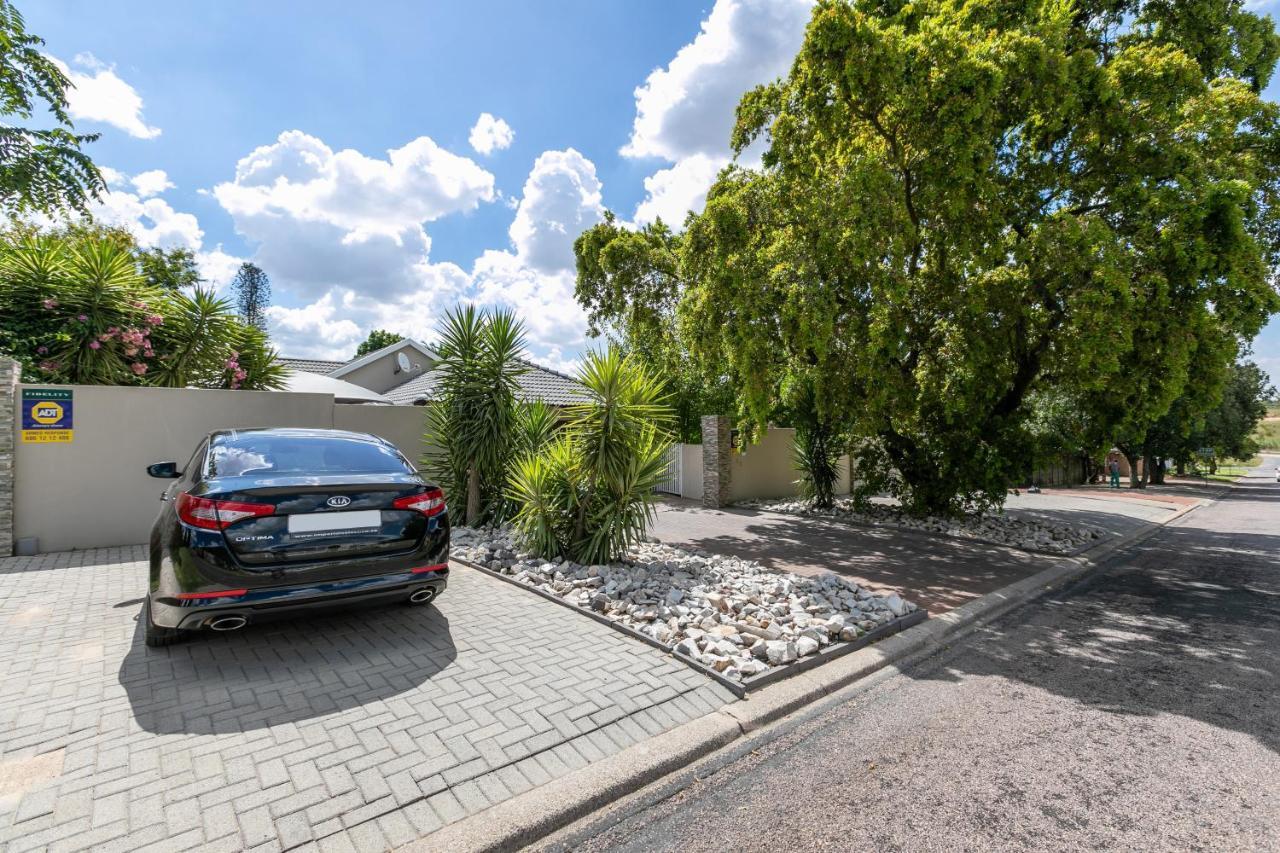 Signature Lodge Kempton Park Eksteriør billede